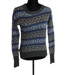 SO sweater size small